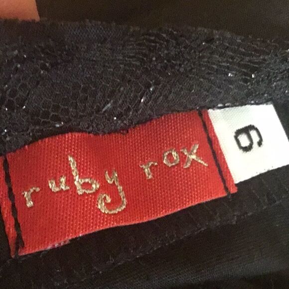 50’s style dress in size 9 by RUBY ROX - Picture 13 of 15